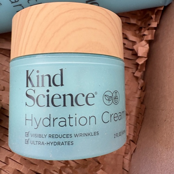 Kind Science Skincare Set - Picture 2 of 5
